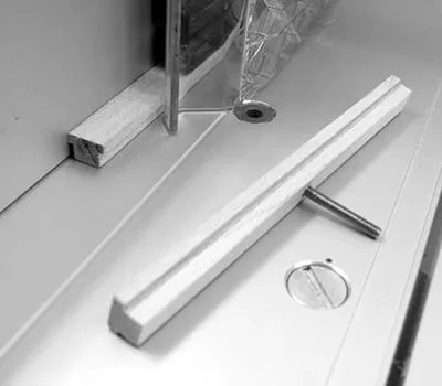 Réalisation des baguettes de guidage pour les rainures en T