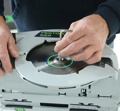 Vlaktand-zaagblad gebruiken