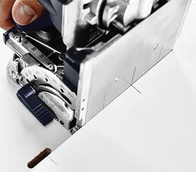 Markering op de onderzijde van de freesmachine