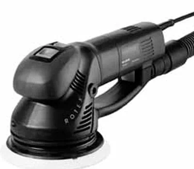 Voorbereidend schuren van de antifoulingcoating 