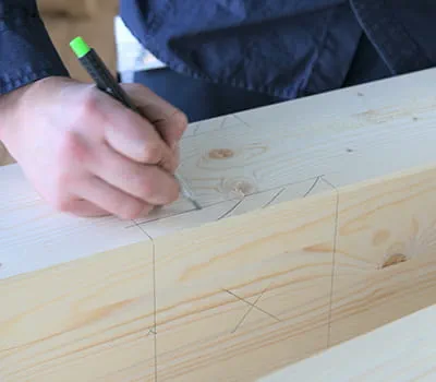 Teken de stijluiteinden af.