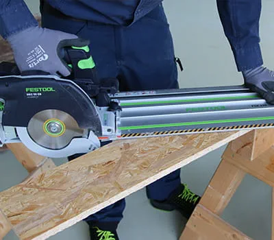 Op maat snijden van de sjabloon