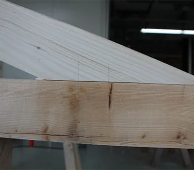 Liaison entre entretoises et traverses