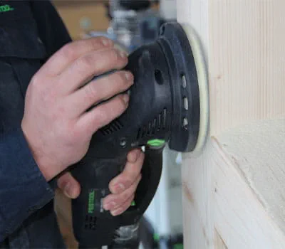 Ponçage de la construction