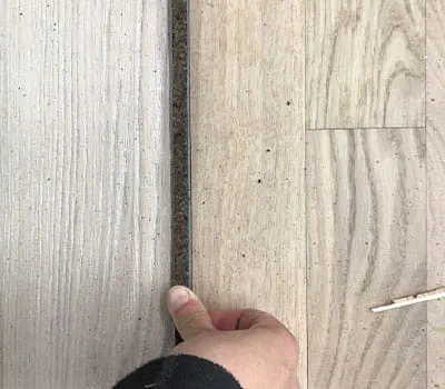 Poser les bandes et les enfoncer