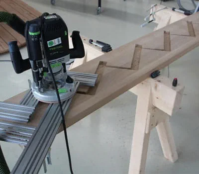 Frezingen van de trapwangen voorbereiden