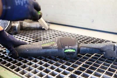 De Planex easy in de servicewerkplaats van Festool