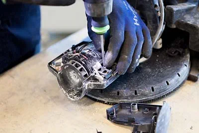 De Planex easy in de servicewerkplaats van Festool