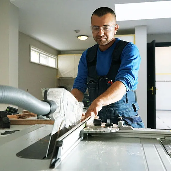Vladimir Yankov koopt in juli de TKS80 zaagtafel van Festool.