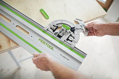 De nieuwe Festool-geleiderail FS 2.0 met hoekaanslag