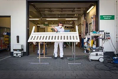 Schuurwerkzaamheden met de accu-schuurmachine