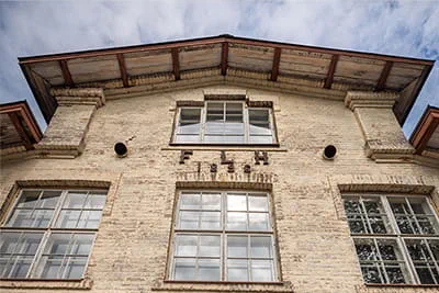 Historische bakstenen gebouwen in Billnäs