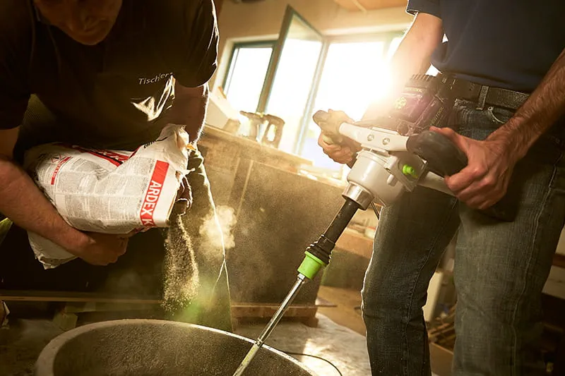 De accuboormachine van Festool in actie